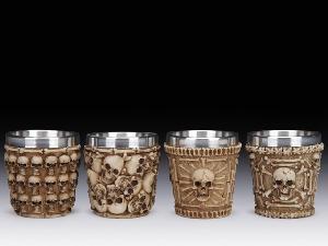 SET OF 4 SKULLS SHOTGLASSES